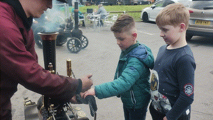 Animated gif operating traction engine whistle